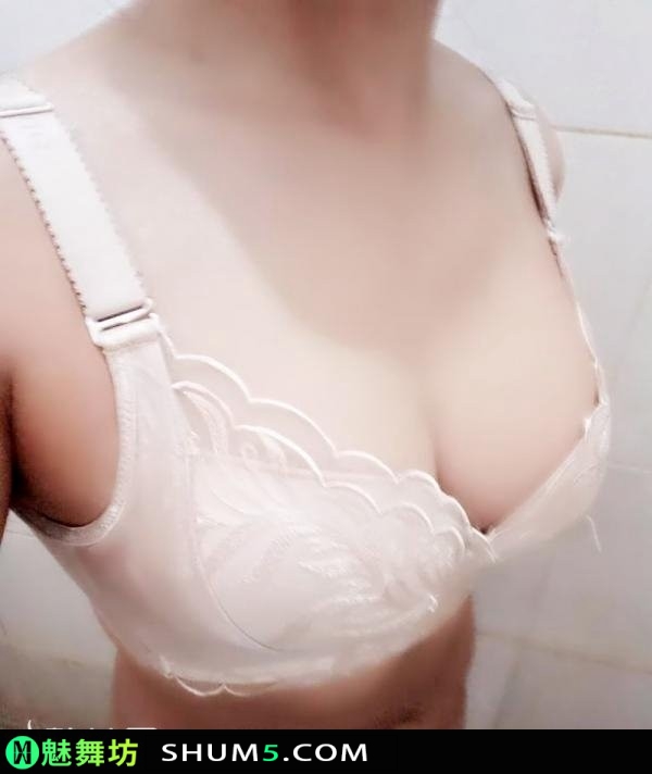 141941qyeh0optx4apa87z-vGWKZ8 别的咱先不说,就说说这丰满的上围你心动了吗? 韵味十足 迷人 轻熟 自拍照 自拍 白皙 丰满 141941qyeh0optx4apa87z-vGWKZ8 别的咱先不说,就说说这丰满的上围你心动了吗? 韵味十足 迷人 轻熟 自拍照 自拍 白皙 丰满