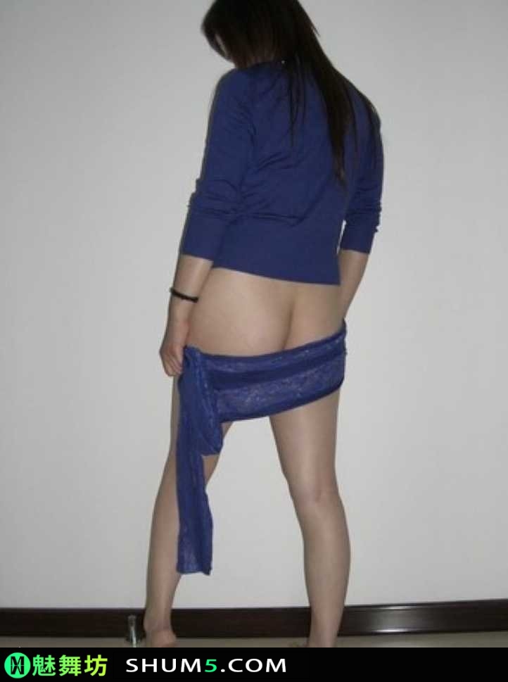 144830ujq93ltbtgvnljvl-5t73SG 轻熟女邻居，蓝衣长腿透明丝袜的致命诱惑 风情 轻熟 